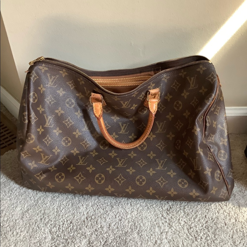 AS IS- Repair/Project Bag Louis Vuitton Speedy 40